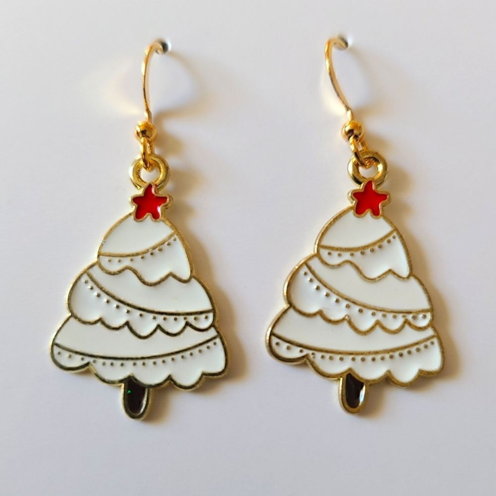 New Hand Crafted White Christmas Tree Cute Dangle Earrings 18k Gold Plated Hooks